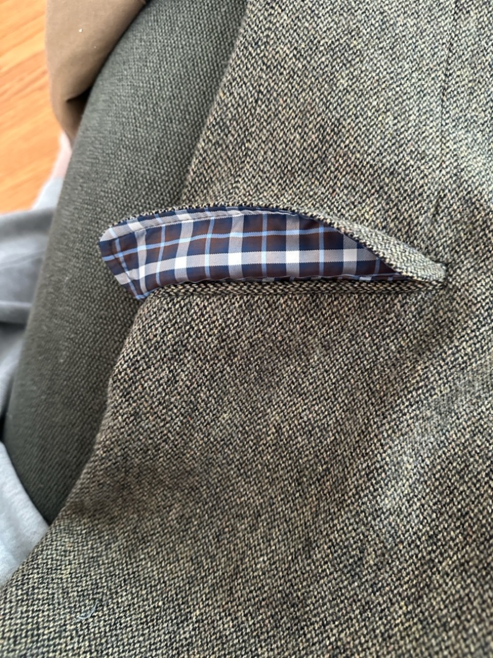 Jos. A. Bank Brown Herringbone Tweed Sport Coat with Tan Elbow Patches - Picture 7 of 11